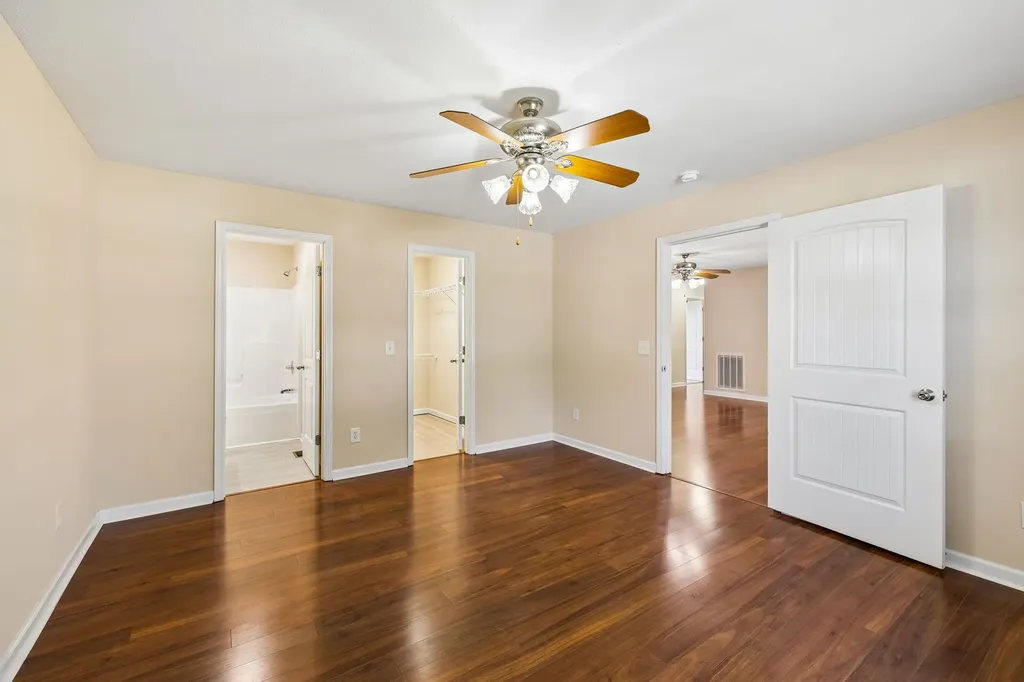 1921 Littleton Court Columbia TN 38401