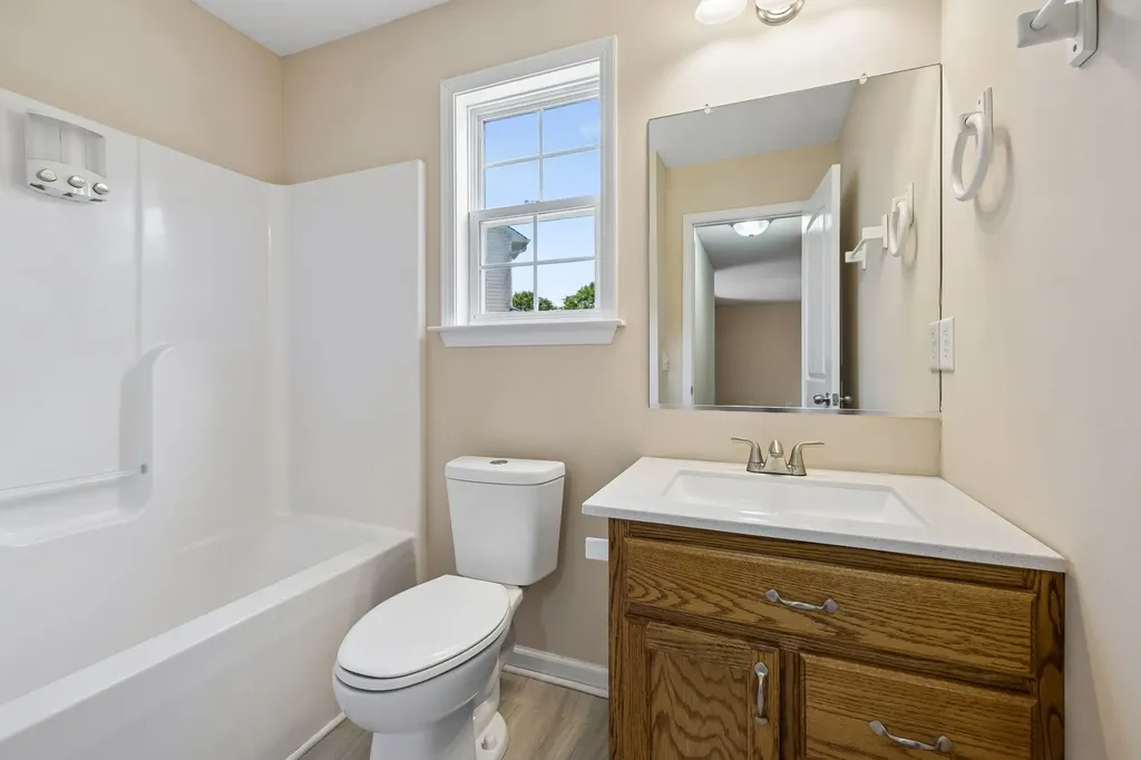 1921 Littleton Court Columbia TN 38401
