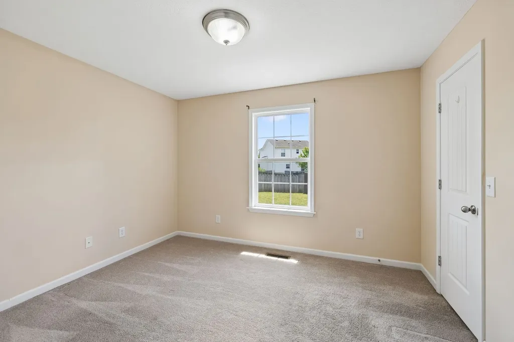 1921 Littleton Court Columbia TN 38401