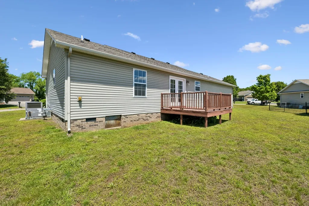 1921 Littleton Court Columbia TN 38401