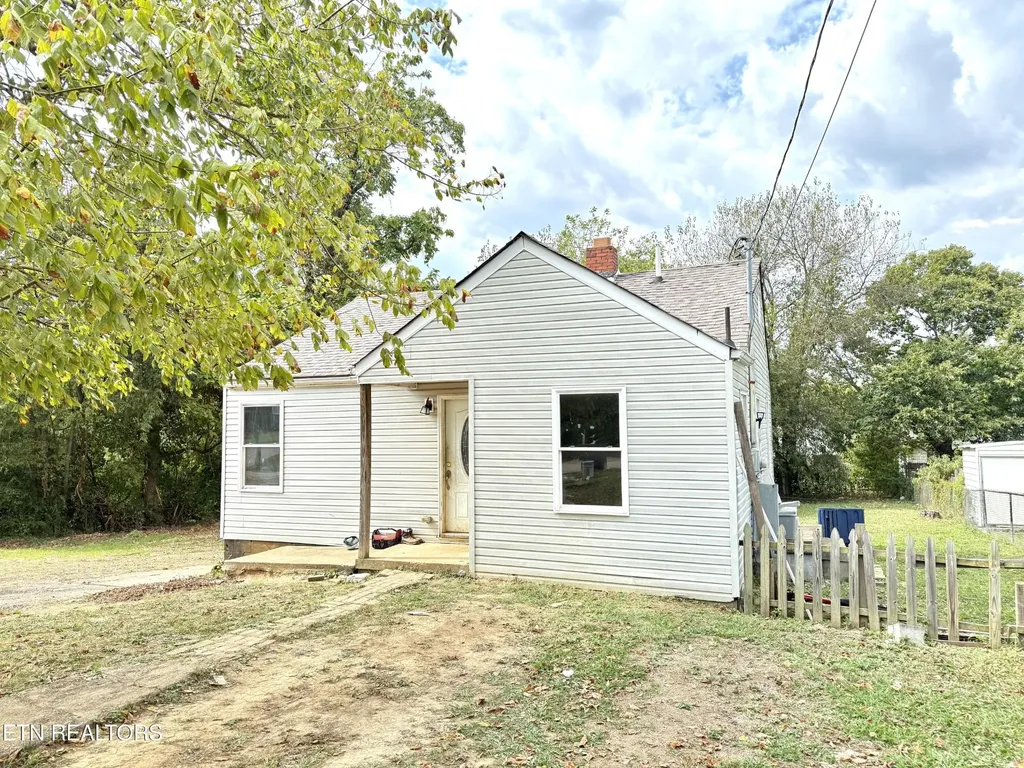 3229 Shields Avenue Knoxville TN 37914