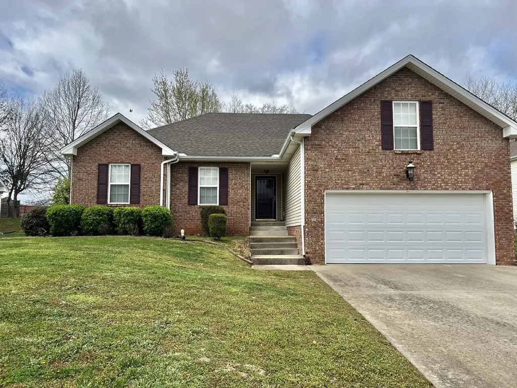 3427 Poplar Hill Clarksville TN 37043