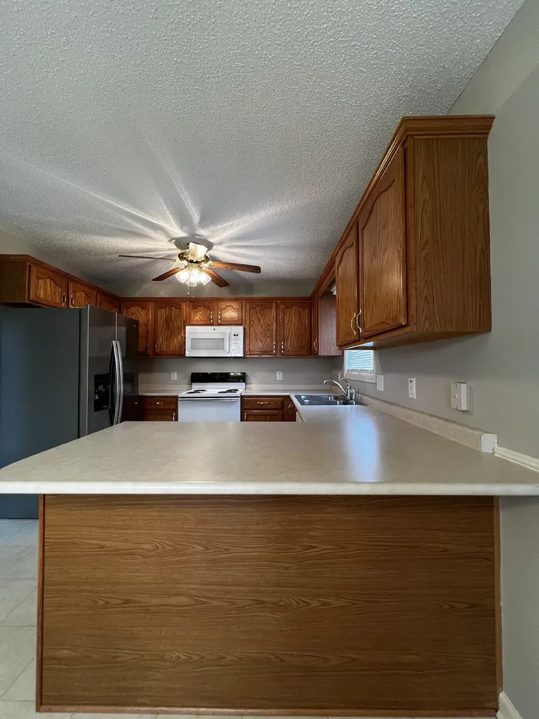 3427 Poplar Hill Clarksville TN 37043