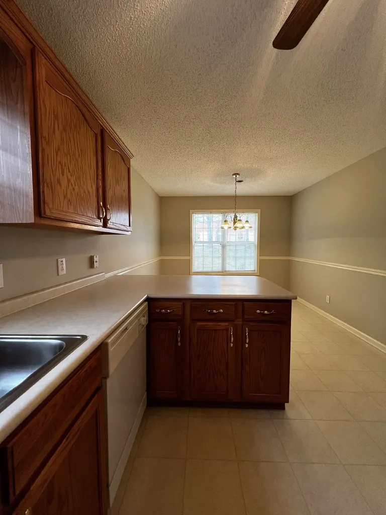 3427 Poplar Hill Clarksville TN 37043