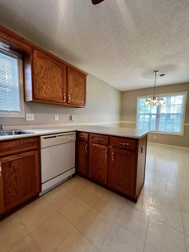 3427 Poplar Hill Clarksville TN 37043