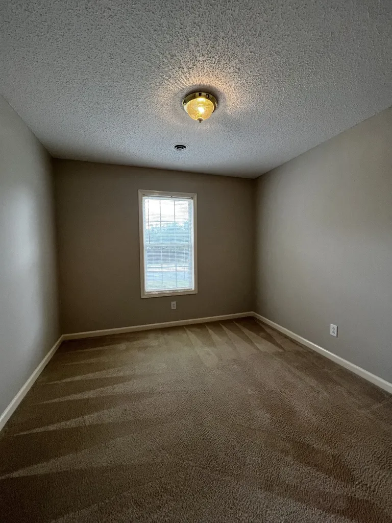 3427 Poplar Hill Clarksville TN 37043