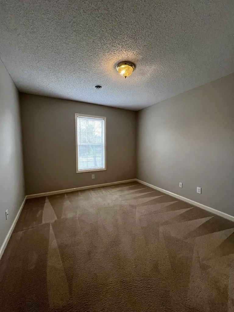 3427 Poplar Hill Clarksville TN 37043