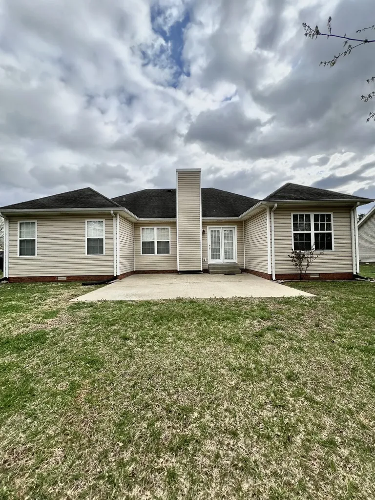 3427 Poplar Hill Clarksville TN 37043