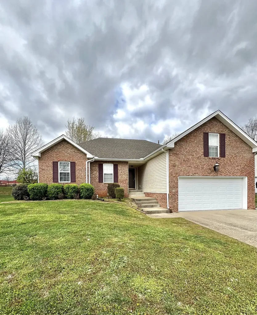 3427 Poplar Hill Clarksville TN 37043