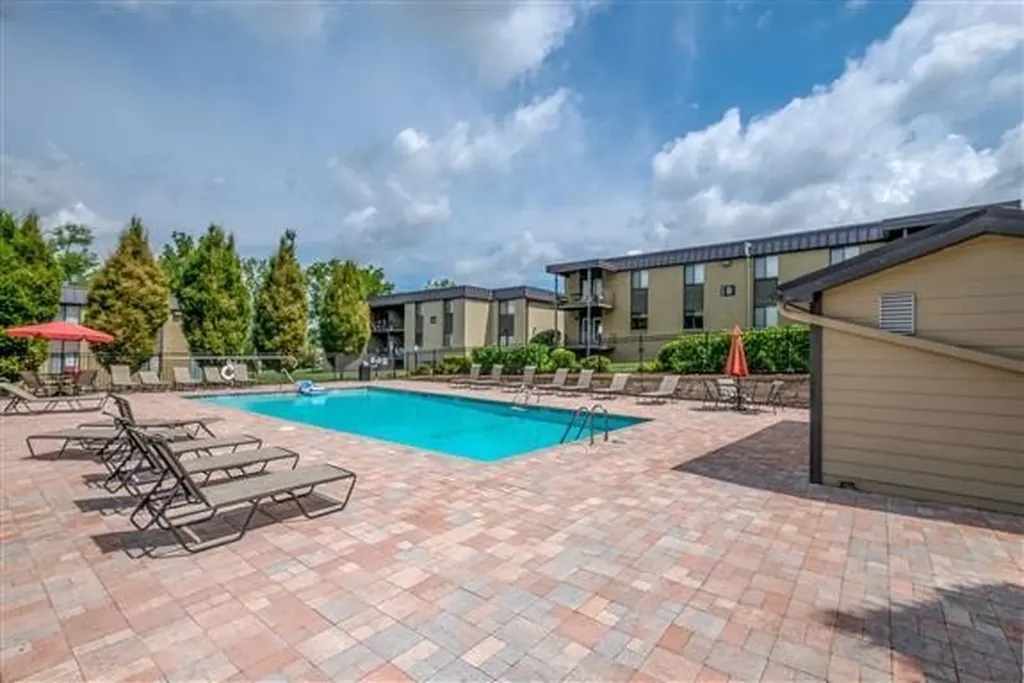 6680 Charlotte Pike Nashville TN 37209