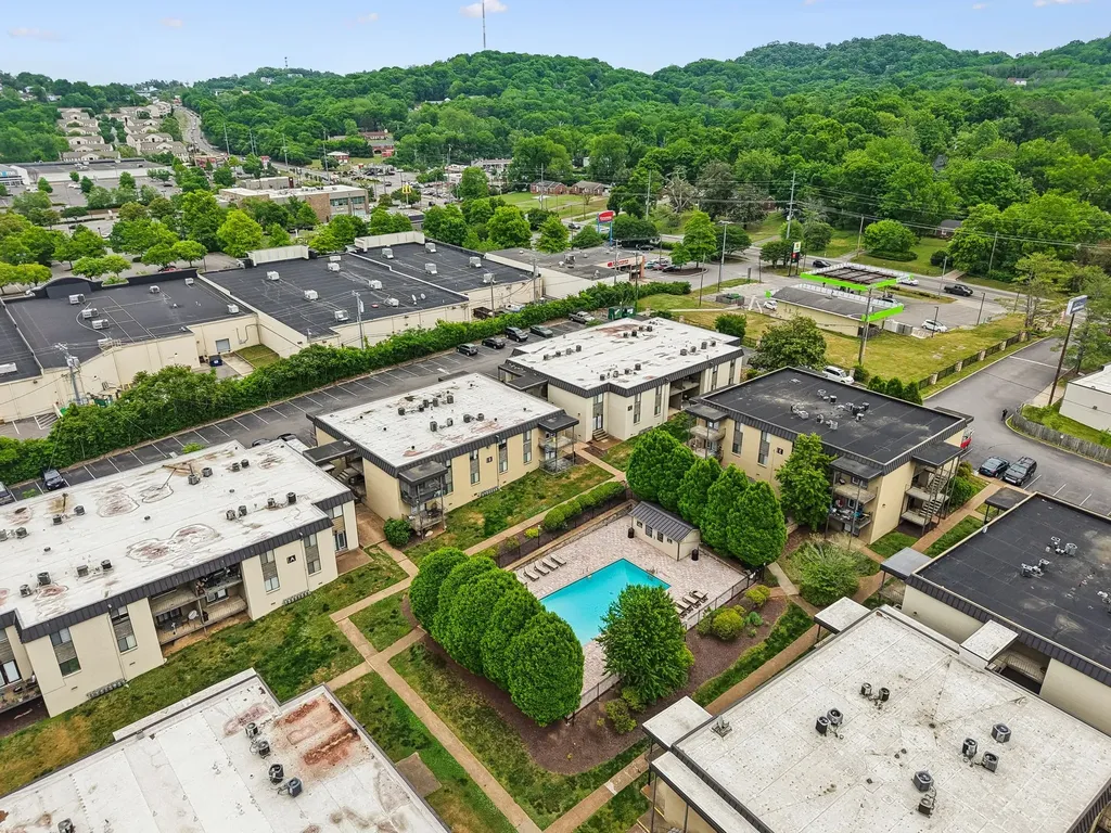 6680 Charlotte Pike Nashville TN 37209