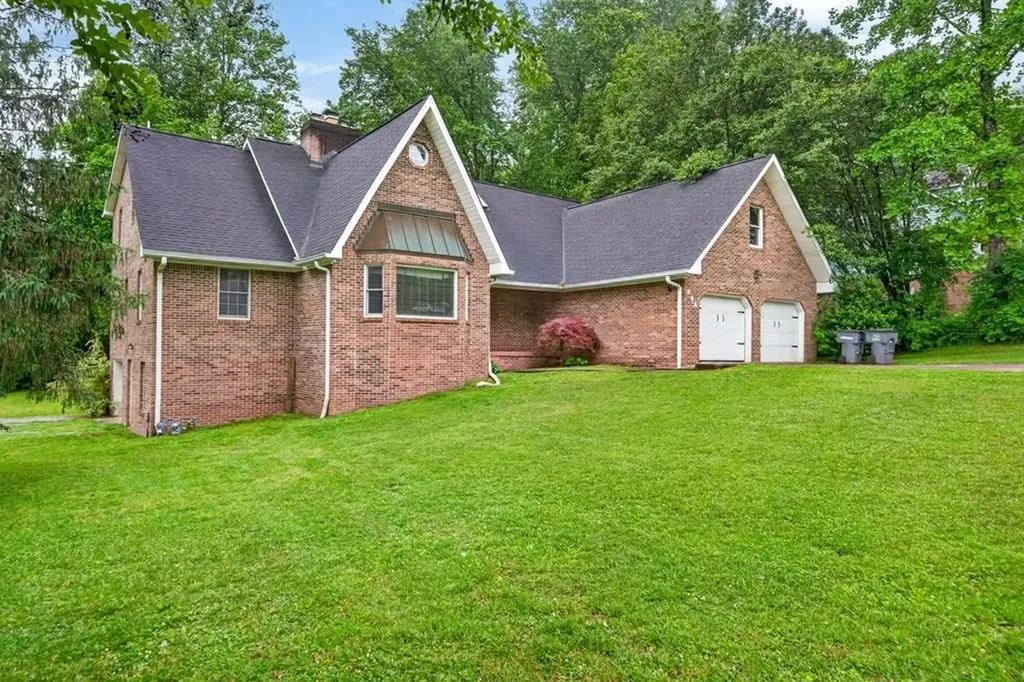 866 Pen Oak Drive Cookeville TN 38501