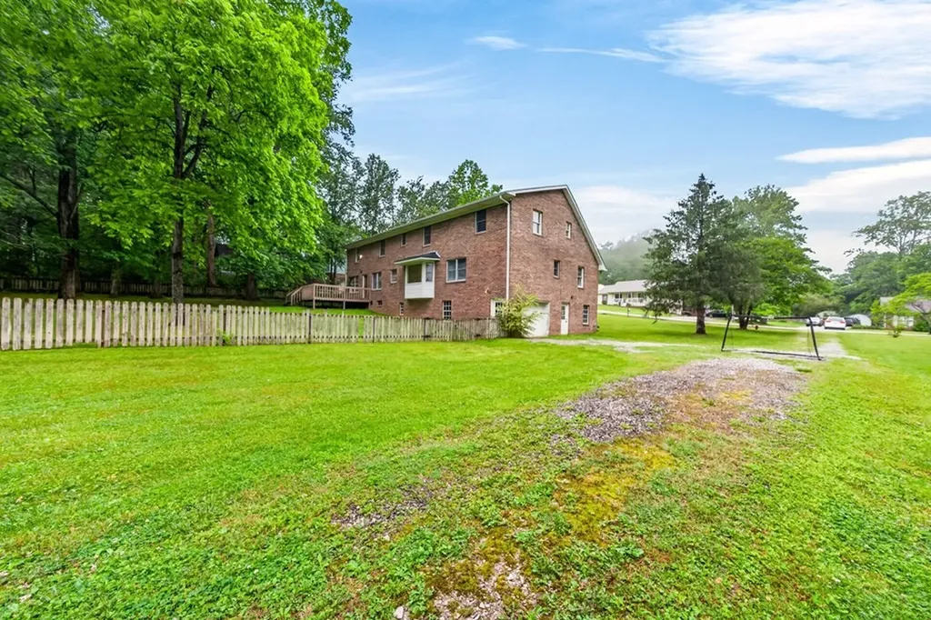 866 Pen Oak Drive Cookeville TN 38501