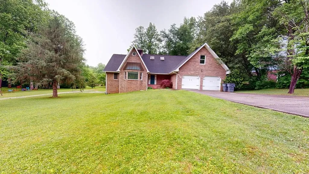 866 Pen Oak Drive Cookeville TN 38501