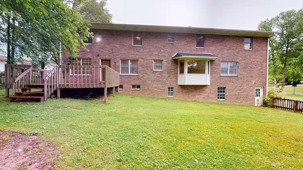 866 Pen Oak Drive Cookeville TN 38501