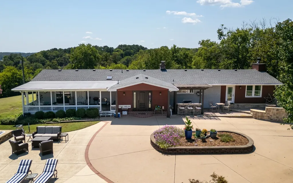 344 Peach Valley Road Gallatin TN 37066
