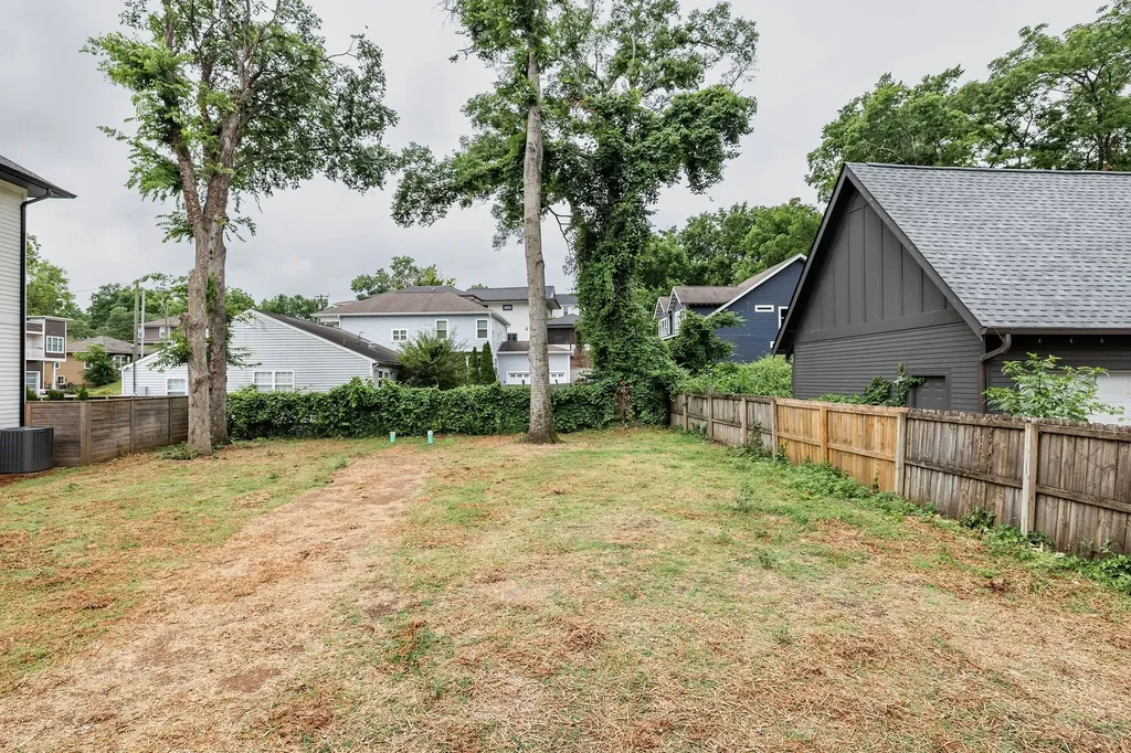 2507A Vaulx Lane Nashville TN 37204