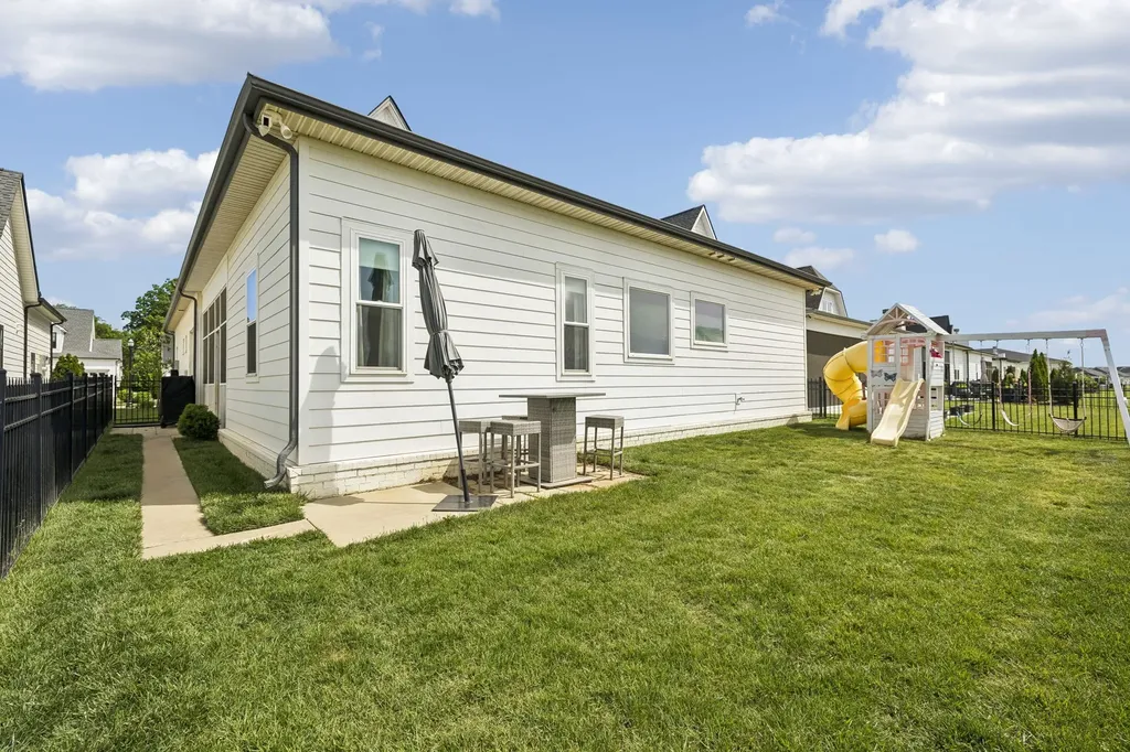 5727 Willoughby Way Murfreesboro TN 37129