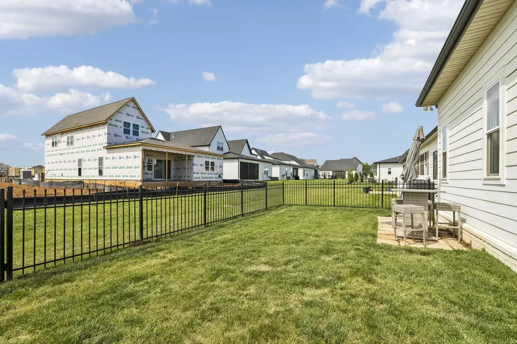 5727 Willoughby Way Murfreesboro TN 37129