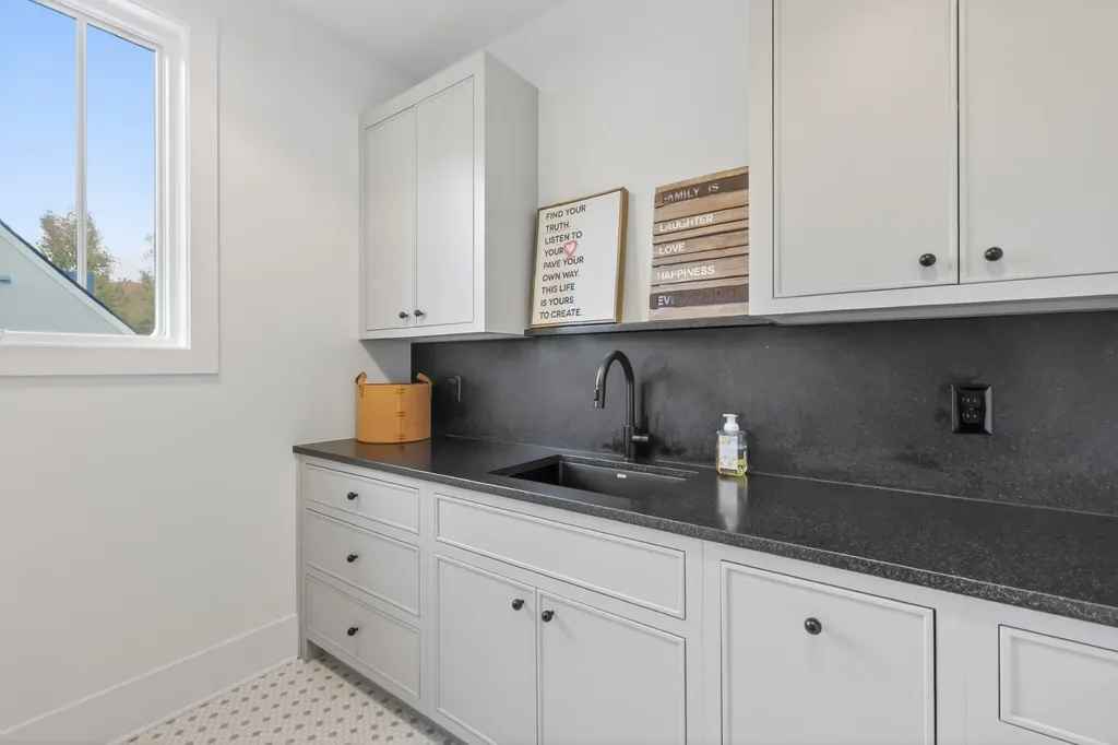 3601 Rainbow Place Nashville TN 37204