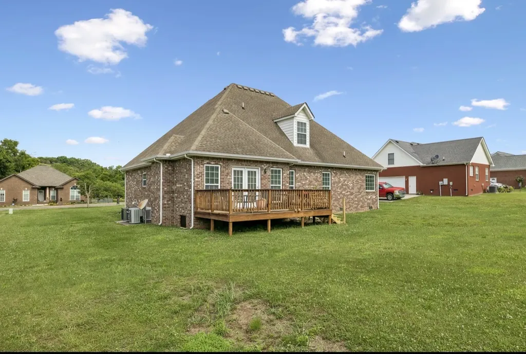 145 Auburn Hills Drive Woodbury TN 37190