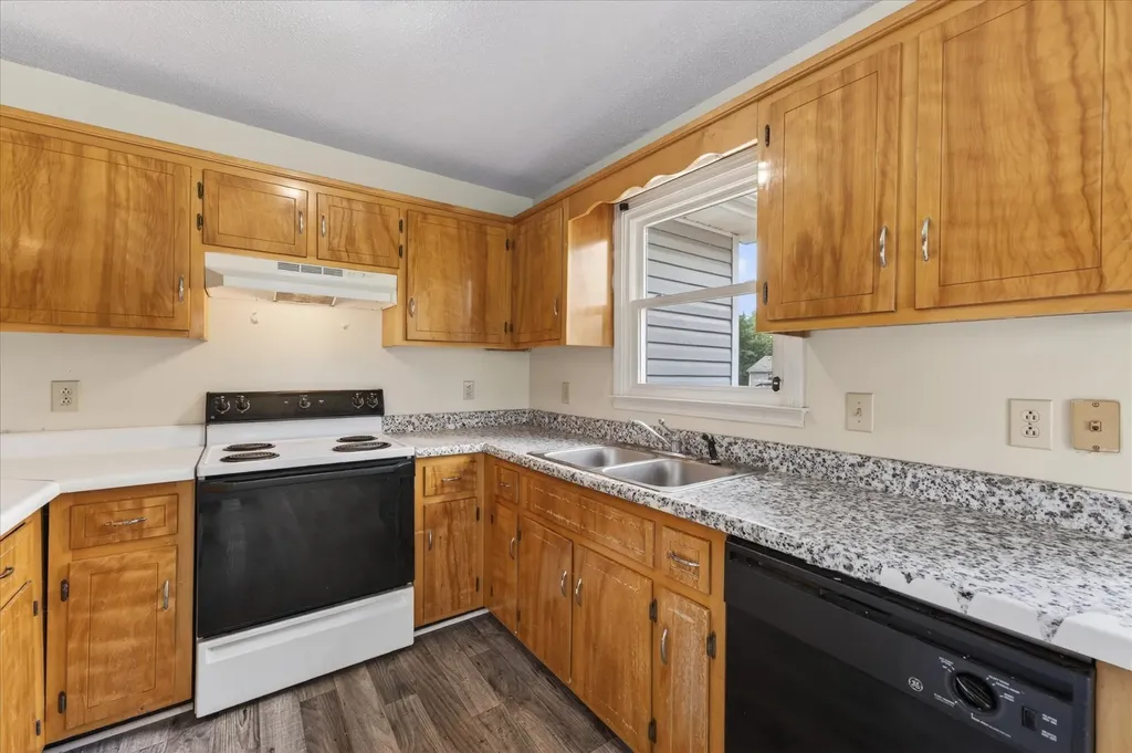 557 Anita Drive Clarksville TN 37042