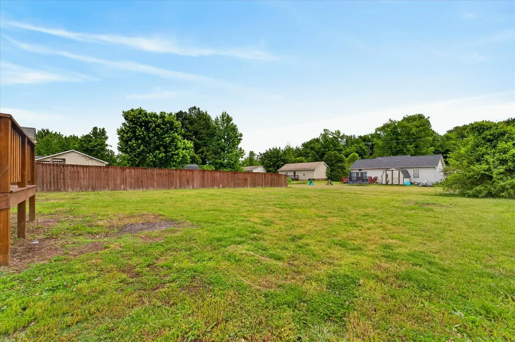 557 Anita Drive Clarksville TN 37042