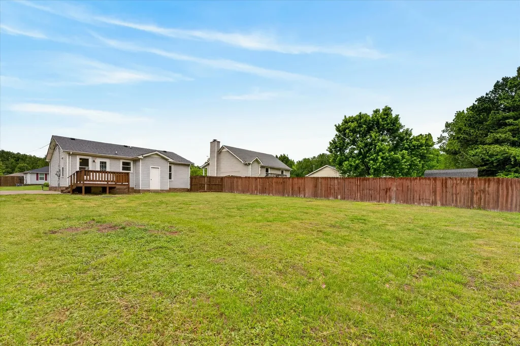 557 Anita Drive Clarksville TN 37042