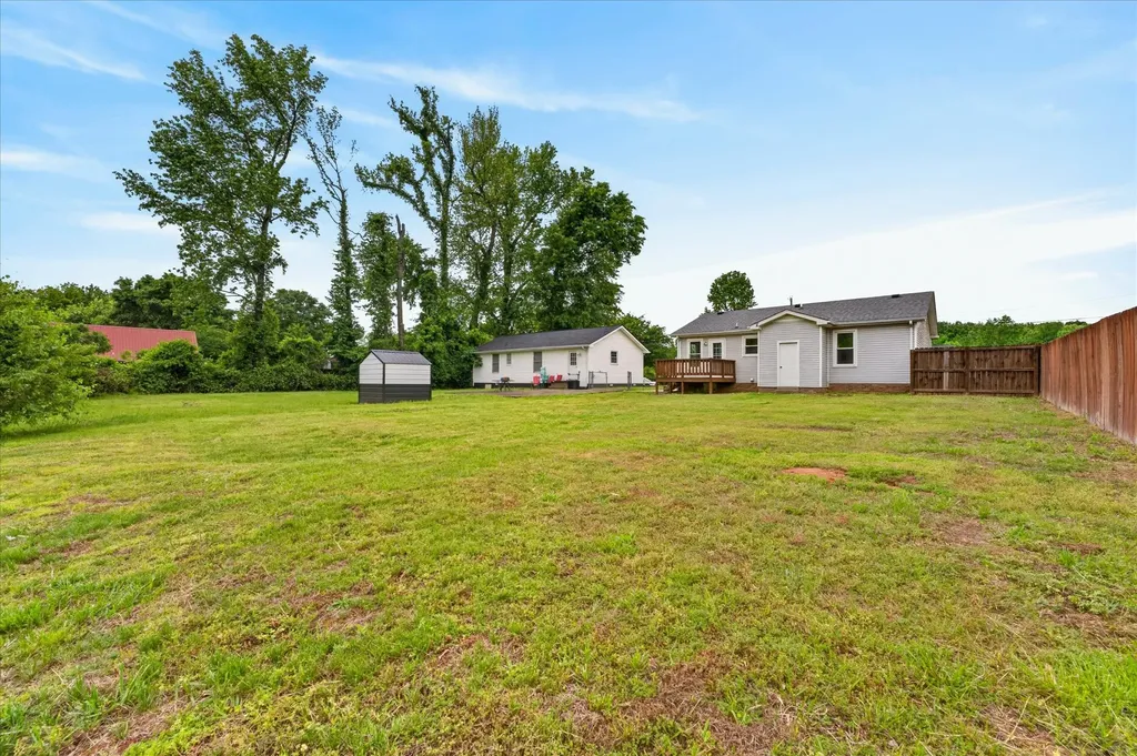 557 Anita Drive Clarksville TN 37042