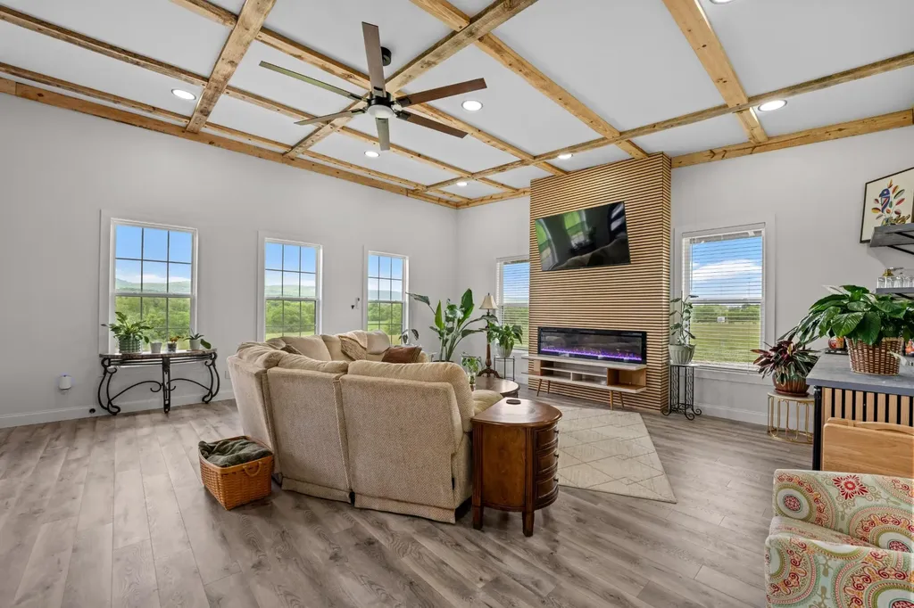 134 Aultville Trail Pikeville TN 37367