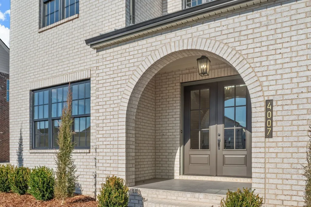4007 Poplar Farms Dr, E Franklin TN 37067