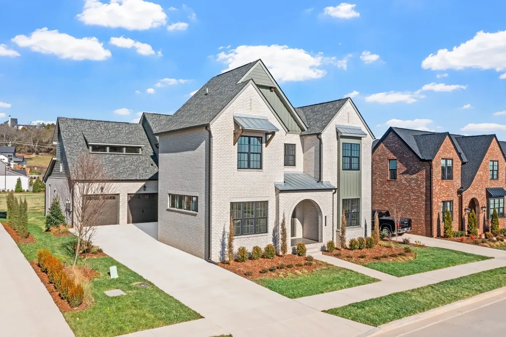 4007 Poplar Farms Dr, E Franklin TN 37067