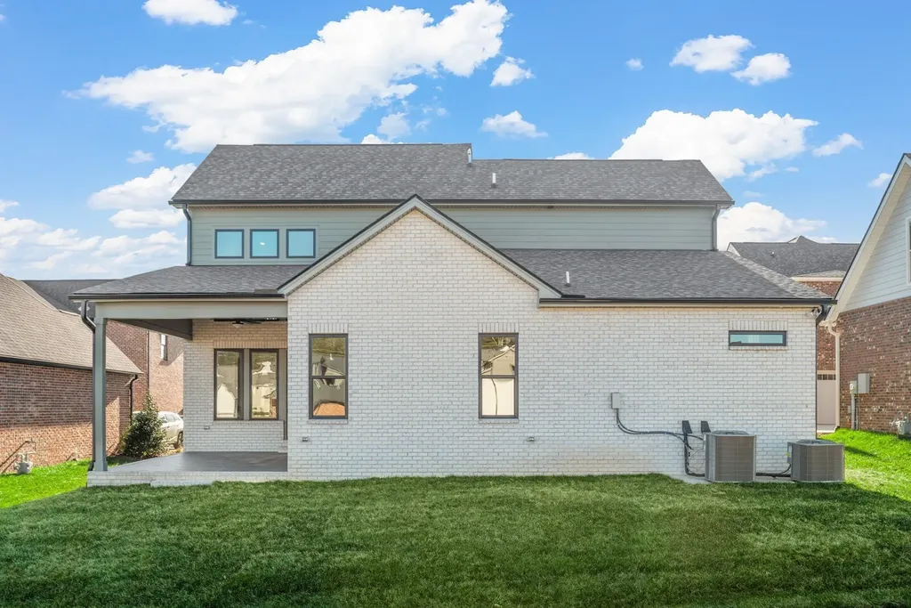 4007 Poplar Farms Dr, E Franklin TN 37067