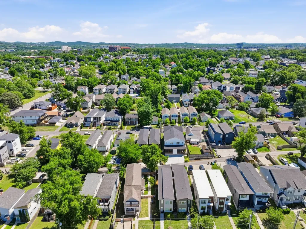 1911B 15th Ave, N Nashville TN 37208