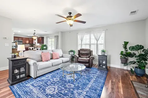 2114 Trophy Trace Clarksville TN 37040
