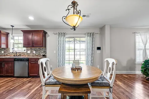 2114 Trophy Trace Clarksville TN 37040