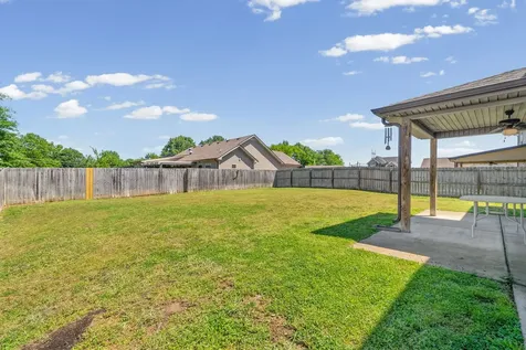 2114 Trophy Trace Clarksville TN 37040