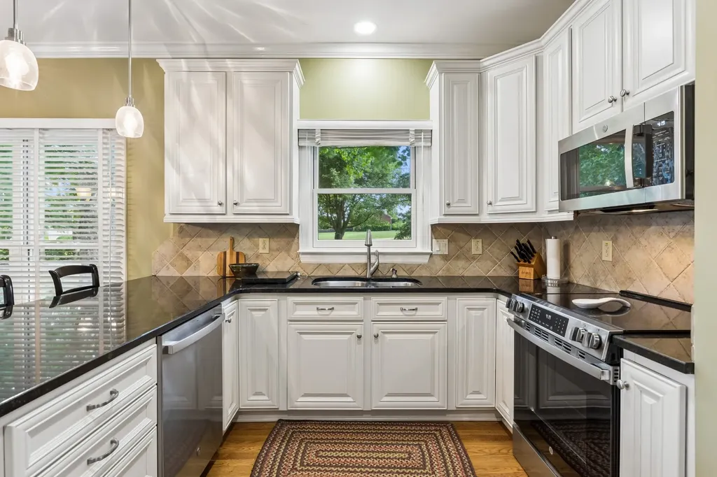 2001 Cedarmont Drive Franklin TN 37067