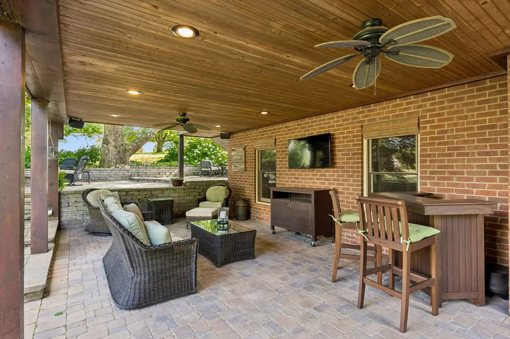 2001 Cedarmont Drive Franklin TN 37067
