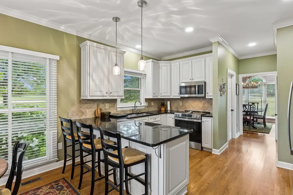 2001 Cedarmont Drive Franklin TN 37067