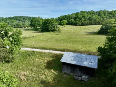 4190 Fattybread Branch Road Williamsport TN 38487