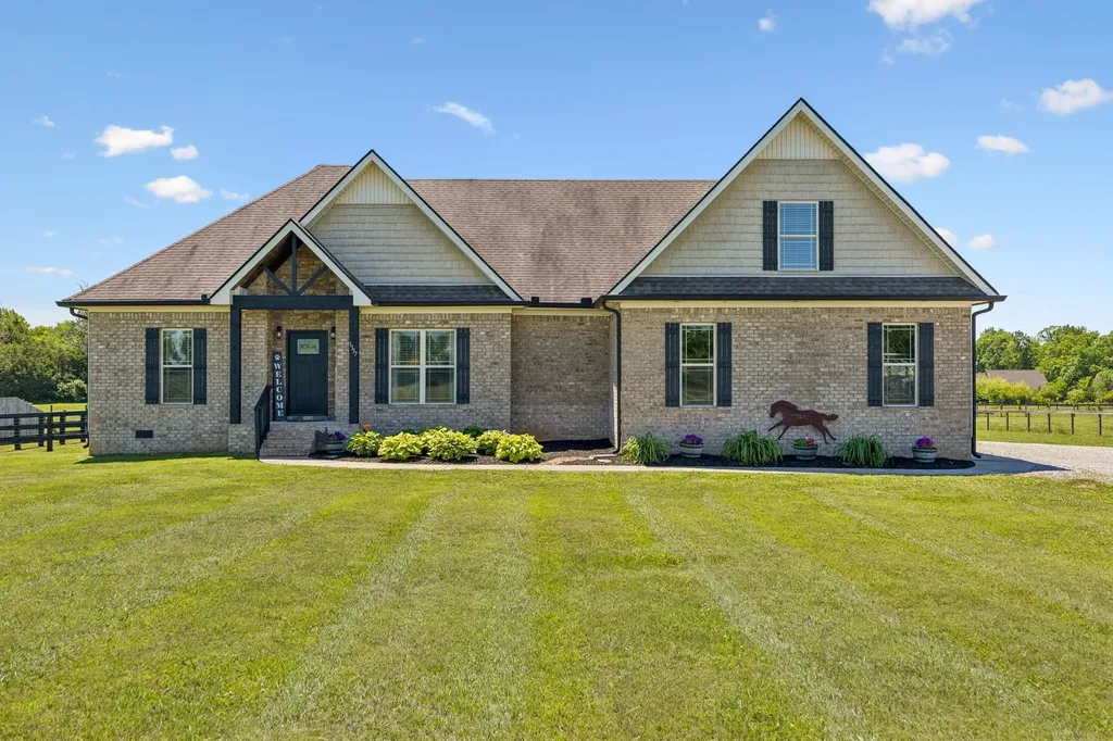 1357 Neil Road Chapel Hill TN 37034