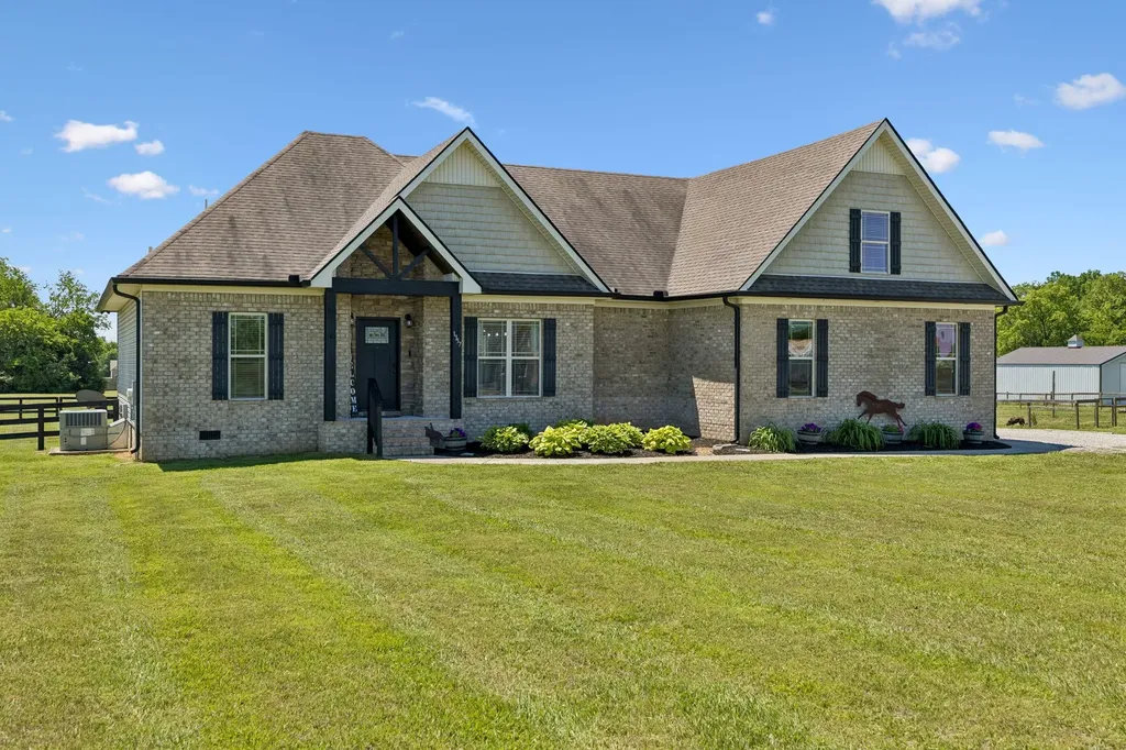1357 Neil Road Chapel Hill TN 37034