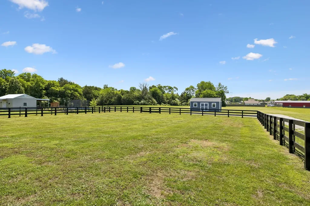 1357 Neil Road Chapel Hill TN 37034