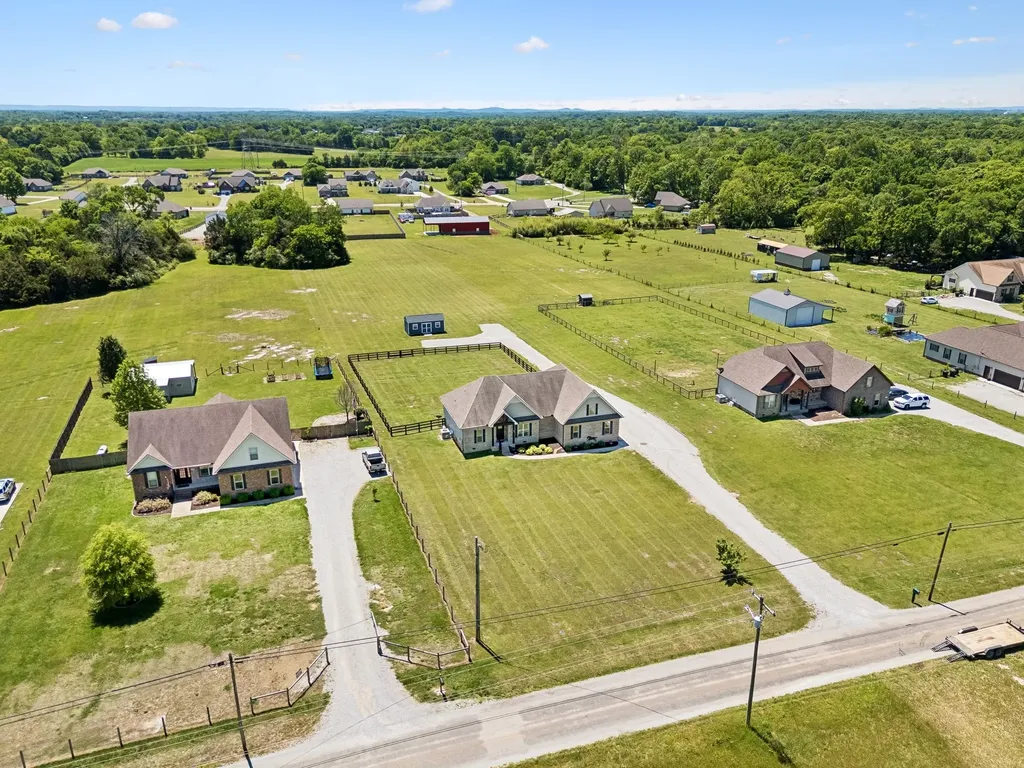 1357 Neil Road Chapel Hill TN 37034