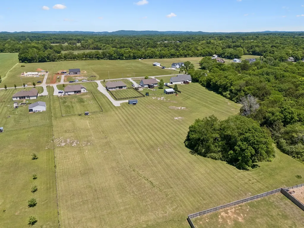 1357 Neil Road Chapel Hill TN 37034