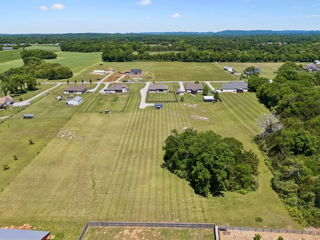 1357 Neil Road Chapel Hill TN 37034