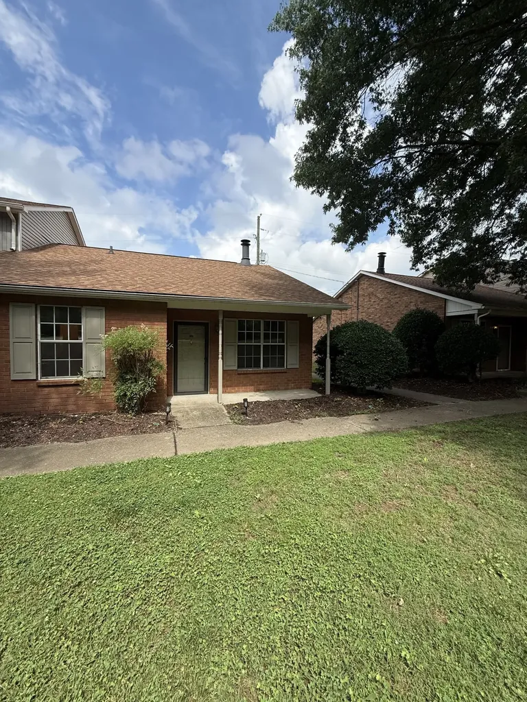 430 Walton Ferry Road Hendersonville TN 37075