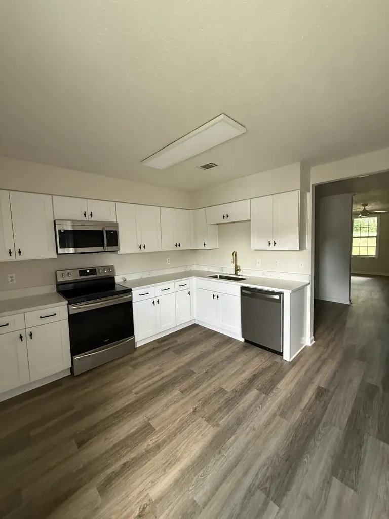 430 Walton Ferry Road Hendersonville TN 37075