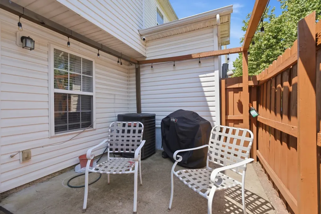 3134 George Buchanan Drive La Vergne TN 37086